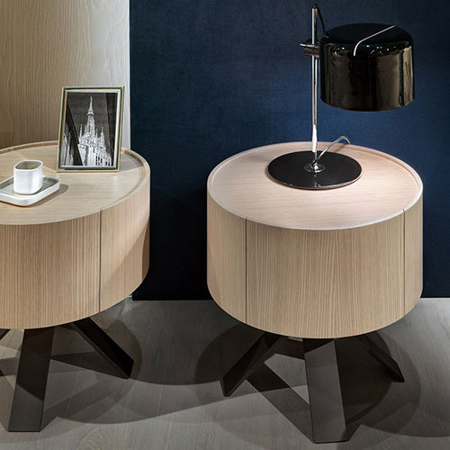 Table de chevet contemporaine - BALL UNO  - Tisettanta - en chêne naturel / avec piètement en métal / ronde