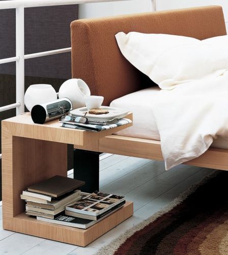 Table de chevet contemporaine - AERO - Tisettanta - en placage de bois / avec piètement en bois / carrée