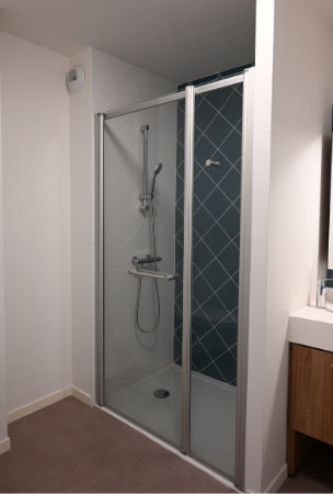Paroi de douche battante - SELINI TYPE C/D - SANITEC - PAREO - en niche / en verre trempé / en verre transparent