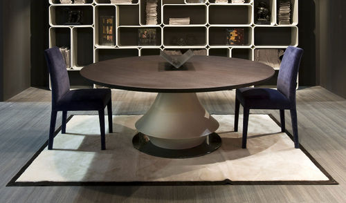 Table contemporaine - VIRAGE - KHAOS - en chêne / ronde