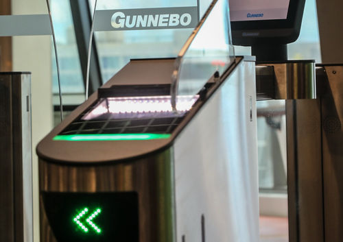 Couloir rapide pour contrôle d'accès automatique - AFL ULTRA COMPACT - GUNNEBO ENTRANCE CONTROL - en verre / de sécurité / en aluminium