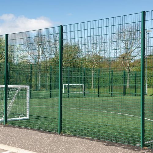 Clôture en treillis soudé - MUGA - HERAS - sportive / pour terrain de sport / en acier galvanisé