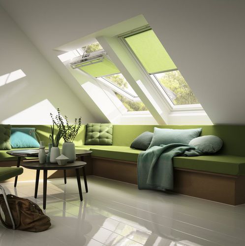 Fenêtre de toit en bois - CK02 - VELUX - en aluminium / pivotante à axe central / à soufflet