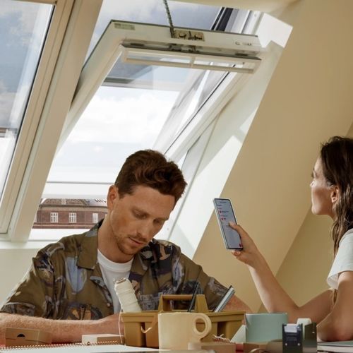Fenêtre de toit électrique - ZZZ 275 - VELUX - en métal / à soufflet / 1 vantail