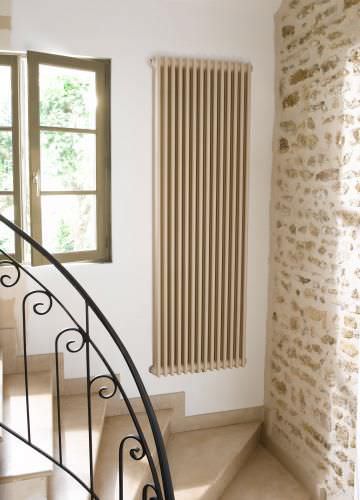 Radiateur à eau chaude - VUELTA - MCV - ACOVA - 1001 w...1500 w / 1501 w...2000 w / 2001 w...2500 w