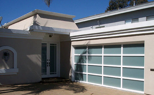 Porte de garage sectionnelle - 8800 - WAYNE DALTON - en aluminium / automatique