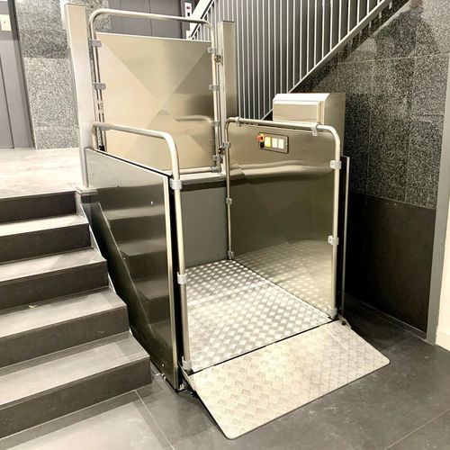 Plateforme élévatrice pour fauteuil roulant - SILVER - VIMEC Srl - pour bâtiment / à usage domestique / d'extérieur