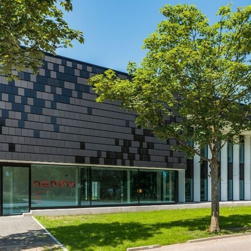 Bardage en panneaux - METEON® LUMEN - TRESPA - en HPL / à emboîtement / lisse