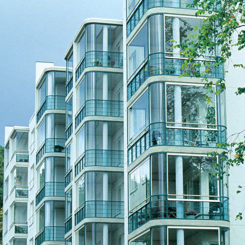 Balcon à panneaux en verre - Tambest Glass Solutions - en aluminium