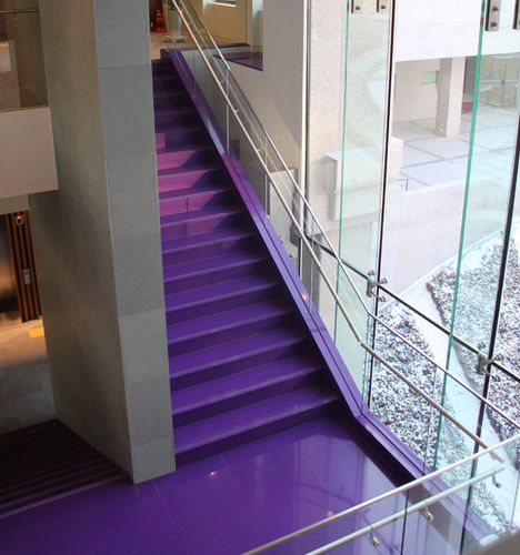 Escalier droit - STONE ITALIANA - à marches en béton / à marches en pierre / contemporain