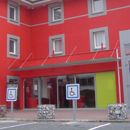 Barre tendue en acier inoxidable - PLAZZA - SADEV