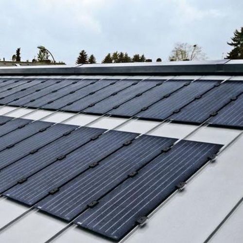 Toiture avec panneau photovoltaïque intégré - RHEINZINK-PV  - RHEINZINK - en pente / plate / en verre