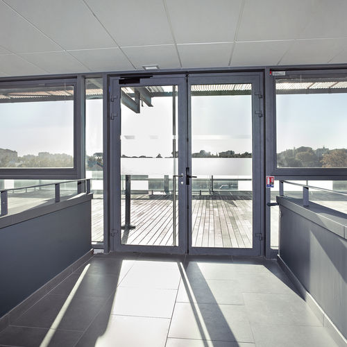 Porte d'entrée - CUZCO® - PROFILS SYTEMES - en aluminium / battante / contemporaine
