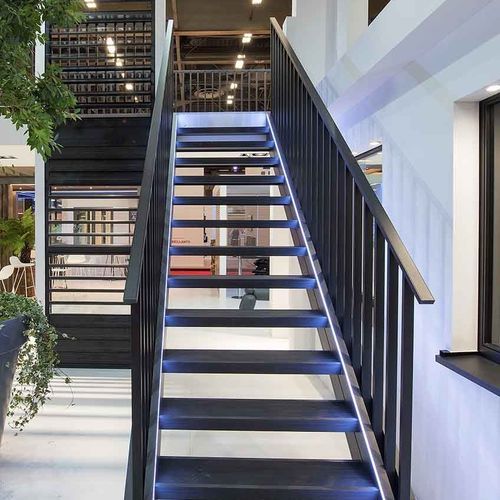 Escalier sur mesure - BAYAMO - PROFILS SYTEMES - droit / à marches en bois / à marches en métal