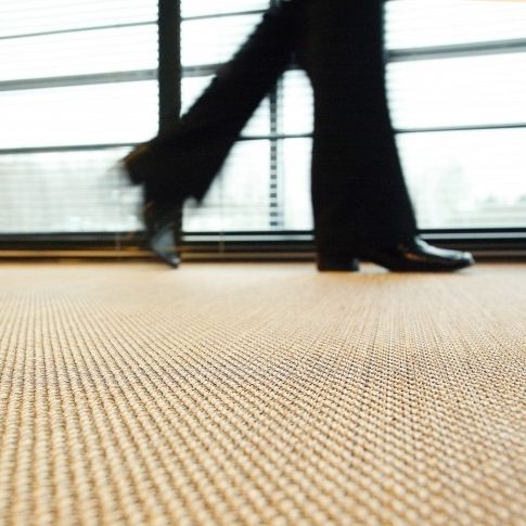 Revêtement de sol en vinyle - PLAIN - Hellsten Flooring - d'intérieur / pour marche / pour bureau