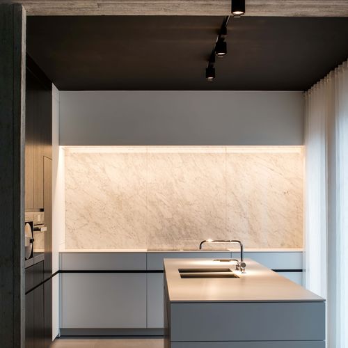 Crédence en marbre - BIANCO CARRARA CS - OCCITANIE PIERRES - à haute résistance
