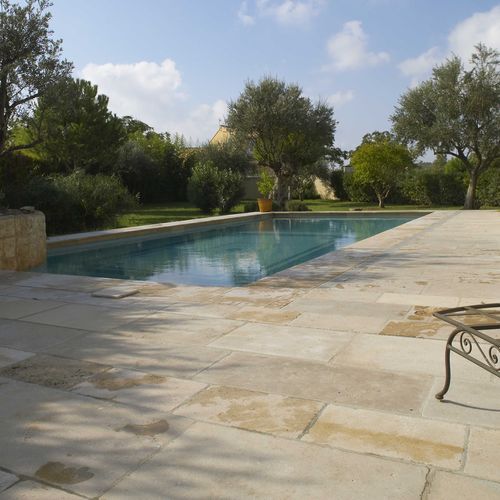 Dallage en pierre naturelle - AUBEROCHE BOURIANE - RUSTIQUE - OCCITANIE PIERRES - d'extérieur / pour plage de piscine / de piscine