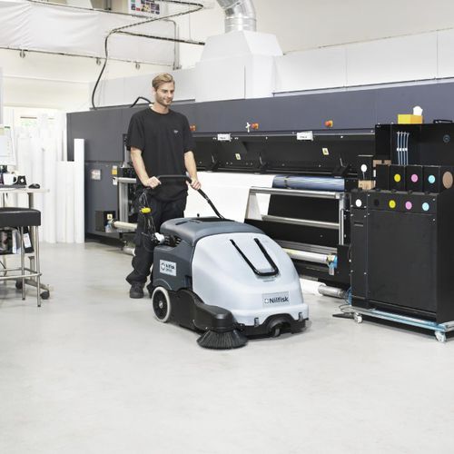 Balayeuse accompagnée - SWEEPER SW900 84B - NILFISK