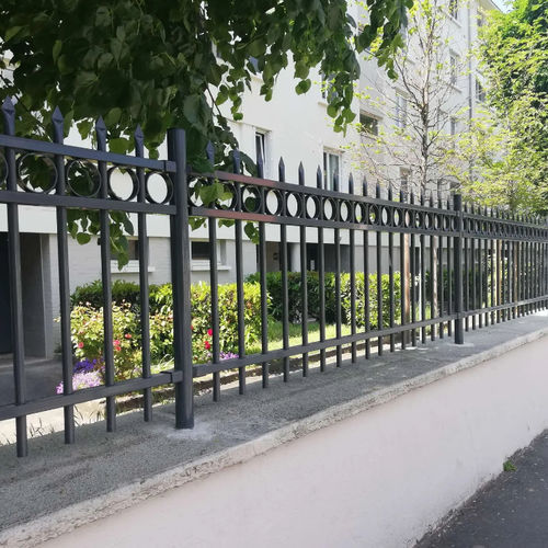Clôture à barreaux - NORMASTYL™ - NORMACLO - résidentielle / en acier galvanisé / en acier à revêtement par poudre
