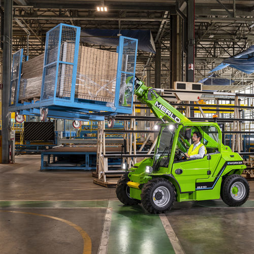 Chariot élévateur télescopique de chargement - EW 25.5 - MERLO - de levage / pour chantier