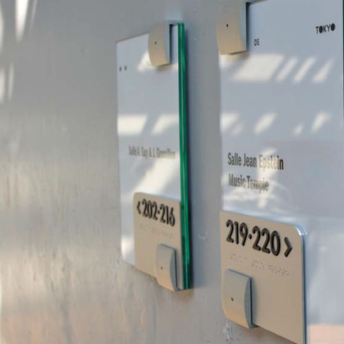 Plaque signalétique pour porte - OPALESCENT - MARCAL - murale / en verre / en aluminium