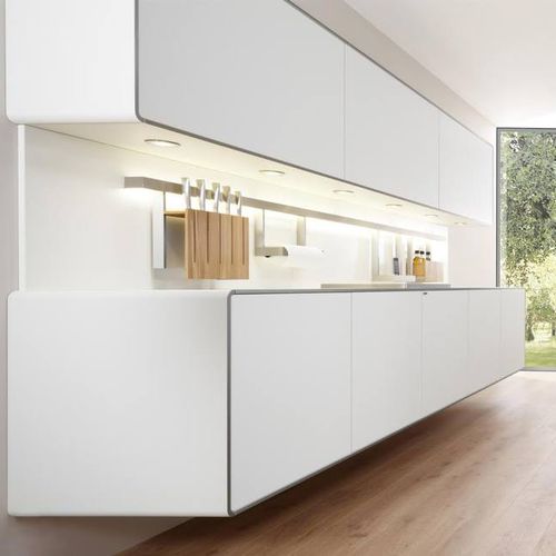 Cuisine contemporaine - PIA - Allmilmö - en bois laqué / en placage de bois / avec îlot