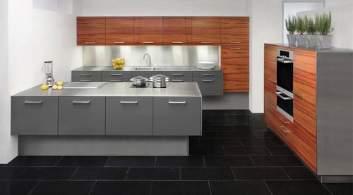 Cuisine contemporaine - PICCO - Allmilmö - en bois laqué / en placage de bois / avec îlot