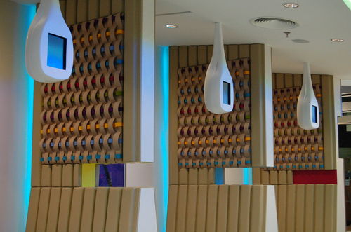 Panneau acoustique mural - ZAIN CONCEPT STORE - Anne Kyyrö Quinn - en tissu / géométrique / professionnel