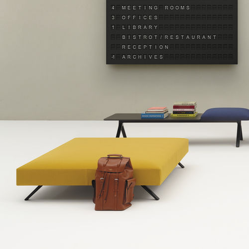 Ottoman contemporain - KIIK - Arper - en tissu / en cuir / en aluminium