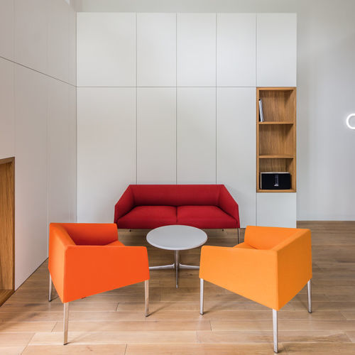Fauteuil contemporain - SAARI  - Arper - en tissu / en cuir / en métal