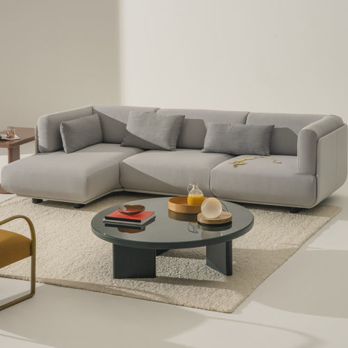 Table basse contemporaine - ROOPA - Arper - en verre / en MDF / avec piètement en MDF