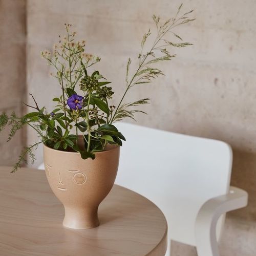 Vase contemporain - MIDSUMMER DREAM - Artek - en céramique / fait main / beige