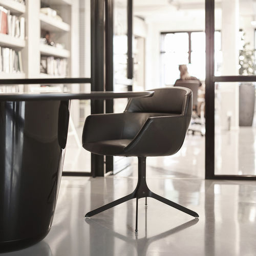 Chaise contemporaine - Mood - Artifort - d'intérieur / en tissu / en cuir