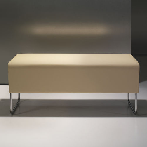 Banquette contemporaine - BALANCE - BERNHARD design - en tissu / en cuir / avec piètement en métal