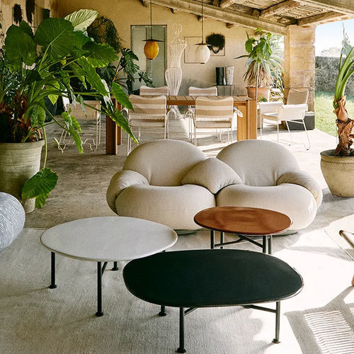 Table basse contemporaine - CARMEL - GUBI - en céramique / avec piètement en métal / ronde
