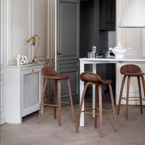 Tabouret de bar contemporain - 3D - GUBI - en cuir / en bois / avec piètement en bois