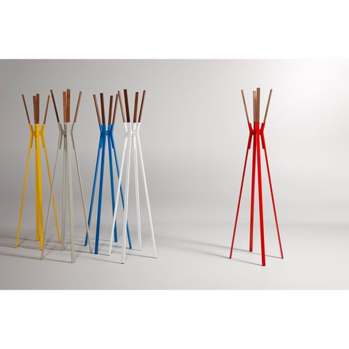 Porte-manteau sur pied - SPLASH  - BLU DOT - contemporain / en acier à revêtement par poudre / en noyer