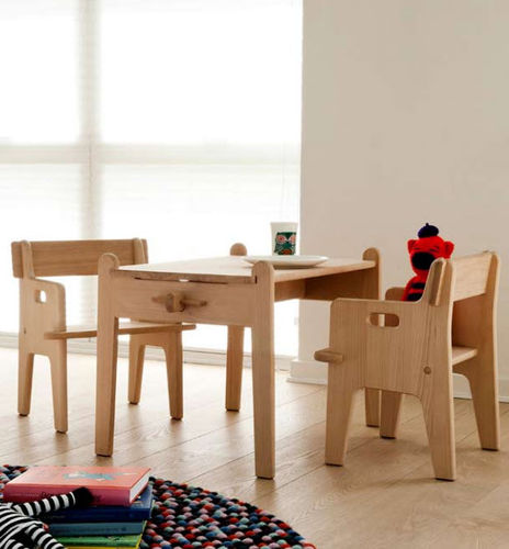Table contemporaine - CH411  - Carl Hansen & Son - en bois / pour enfant (unisexe) / par Hans J. Wegner