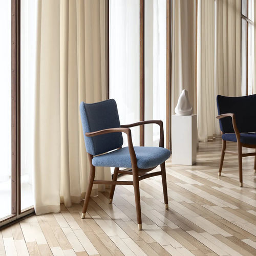Chaise contemporaine - VLA61 - Carl Hansen & Son - d'intérieur / en tissu / en cuir