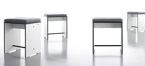 Tabouret contemporain - RIVA - Conmoto - en bois
