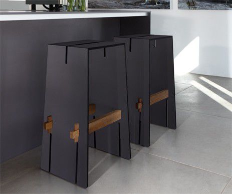 Table mange-debout contemporaine - TENSION - Conmoto - en HPL / rectangulaire / résidentielle