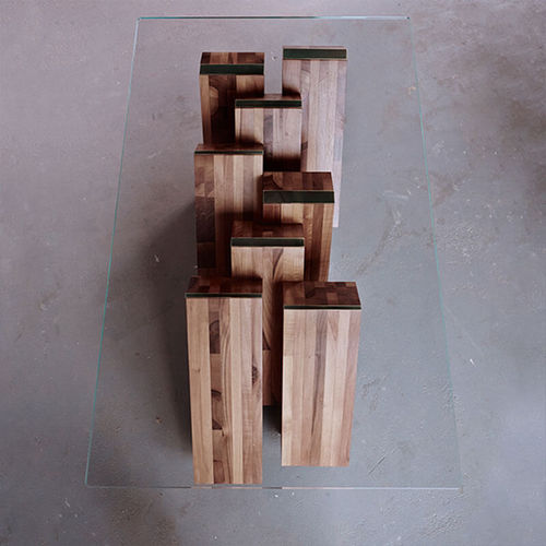Table basse contemporaine - MEGALITH - Duffy London - en noyer / en verre / en laiton