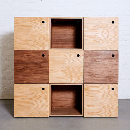 Bibliothèque modulable - BOX AND PLANK - Duffy London - contemporaine / professionnelle / en bois