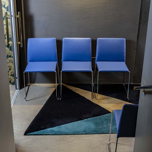 Chaise contemporaine - BIZZY - ENRICO PELLIZZONI - d'intérieur / en cuir / en tissu