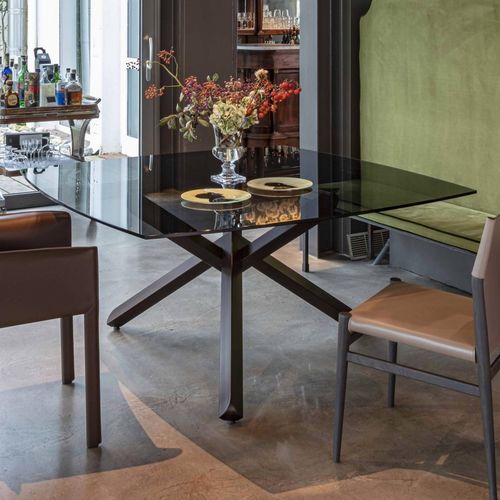 Table à manger contemporaine - VERVE - ENRICO PELLIZZONI - en cuir / en cristal / avec piètement en acier