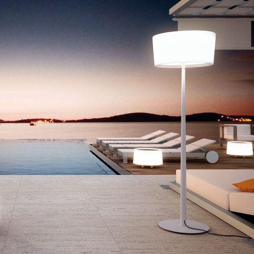 Lampe sur pied - DOT : P-2909 / P-2909X - ESTILUZ - en métal / en polyéthylène / contemporaine
