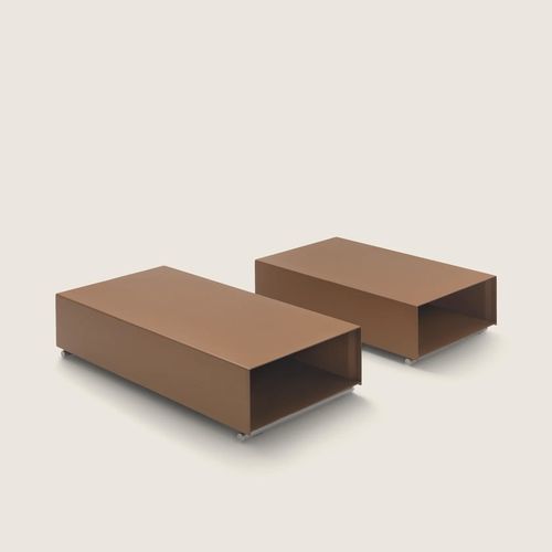 Table basse contemporaine - GROUNDPIECE - FLEXFORM - époxy / en thermoplastique / en métal