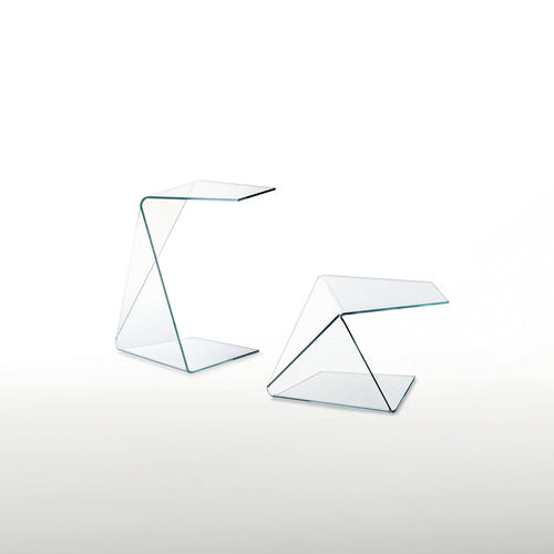 Table d'appoint contemporaine - HAROLD AND MAUDE - GLAS ITALIA - en verre / trapézoïdale / résidentielle
