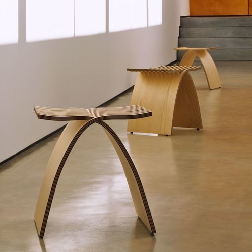 Tabouret contemporain - CAPELLI  - Herman Miller - en frêne / en contreplaqué / en bois de feuillus