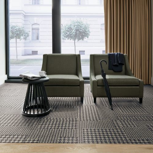 Moquette en dalles - COLLINS COTTAGE  - Interface - bouclée / en polyamide / à motif géométrique